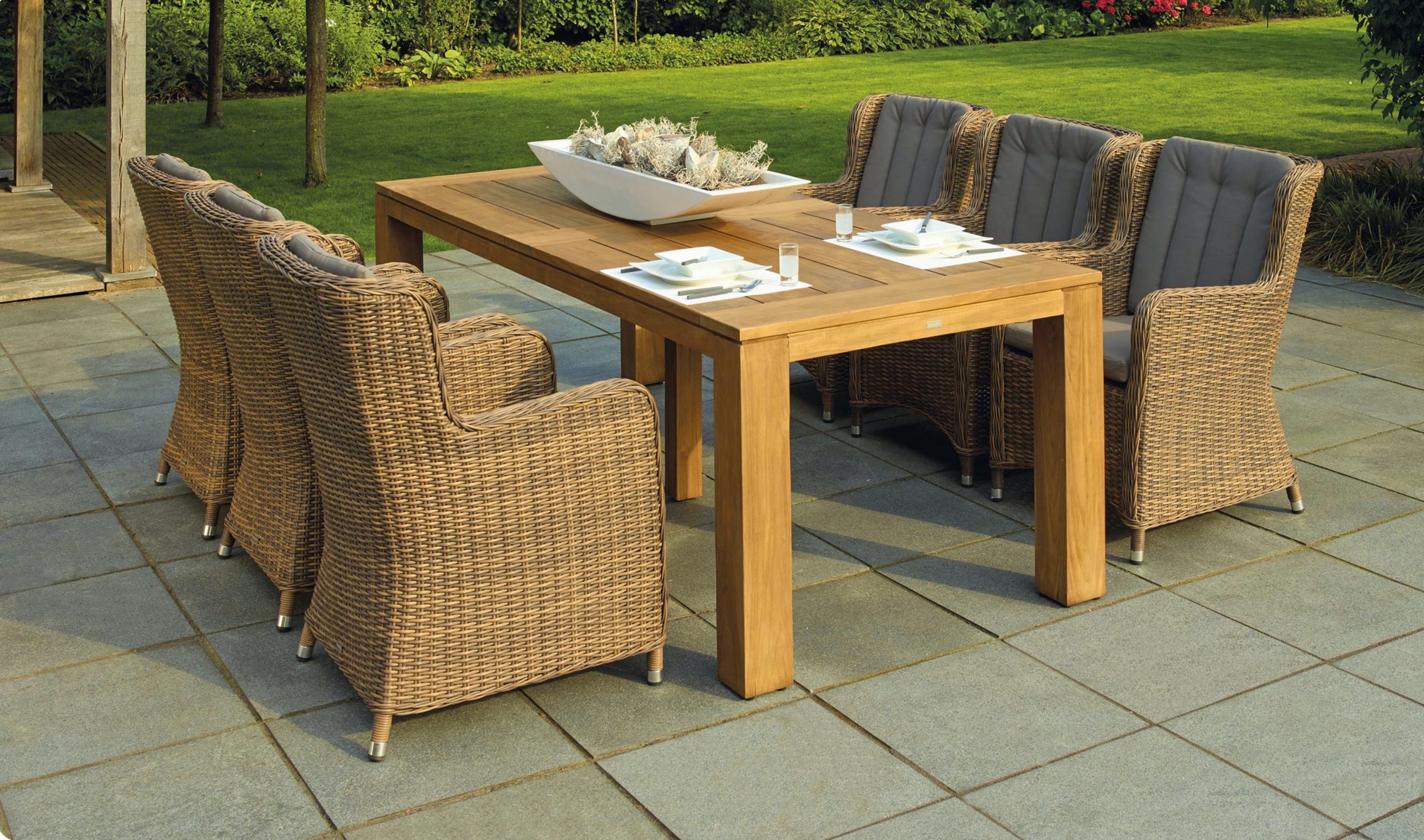 6 Types Of Patio Furniture That Will Enhance Your Outdoor Space